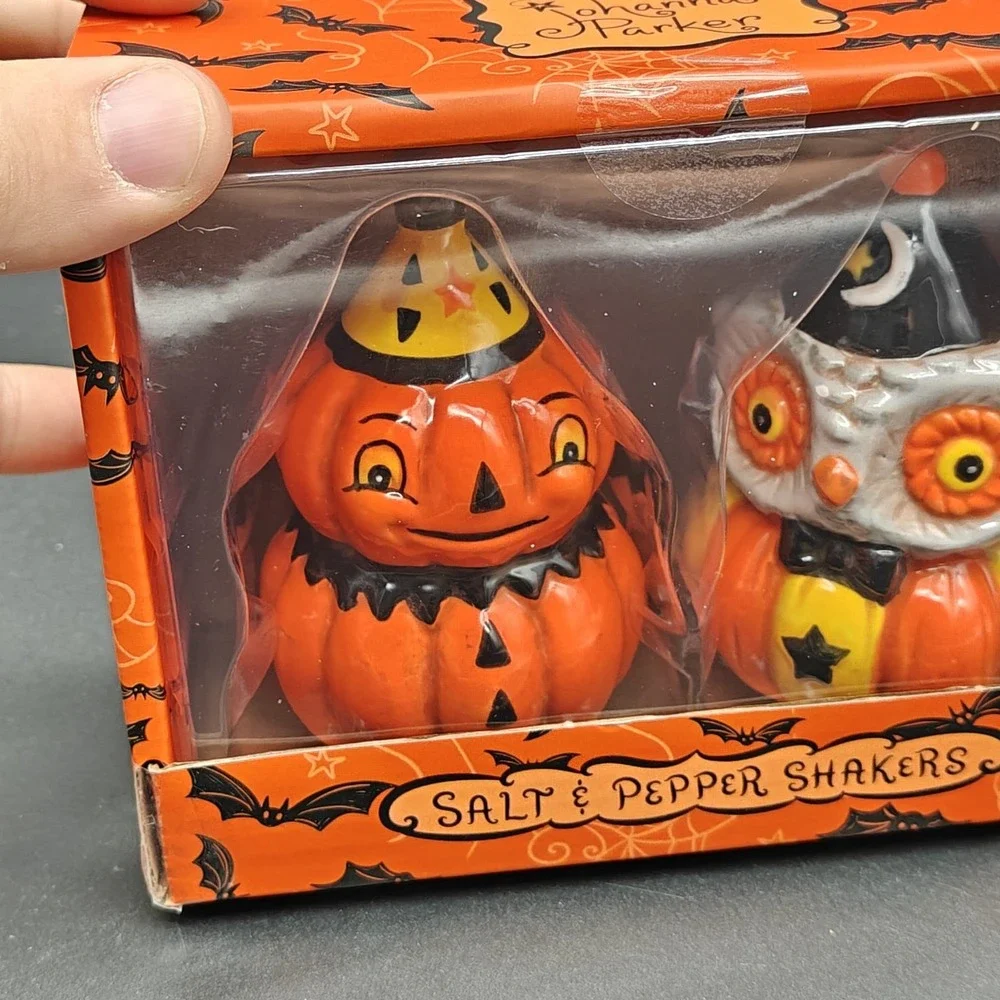 Johanna Parker Halloween Pumpkin Owl Salt & Pepper Shakers Ceramic Set NEW